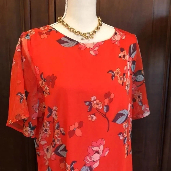 𝅺A. New. Day red flower dress size medium - Picture 3 of 12